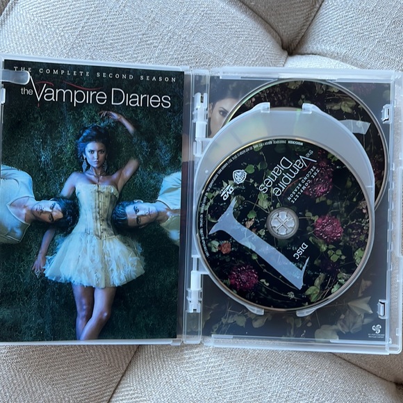 The vampire diaries - complete second season on DVD - Picture 2 of 2